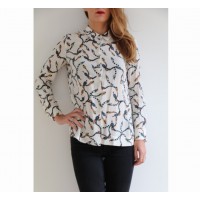 Camisa con estampado de serpiente